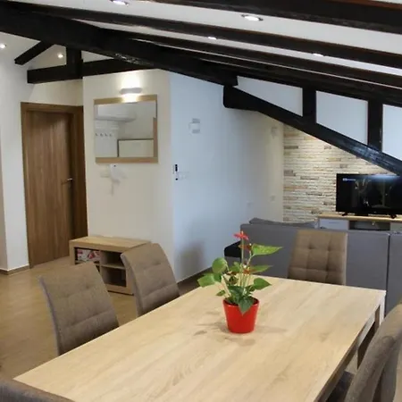 In Bilo With Sea Views, Terrace, Air Conditioning, Wifi 5151-1 *