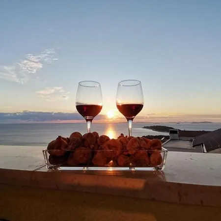 In Bilo With Sea Views, Terrace, Air Conditioning, Wifi 5151-1 *