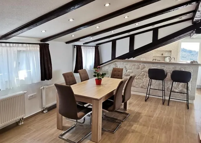 In Bilo With Sea Views, Terrace, Air Conditioning, Wifi 5151-1