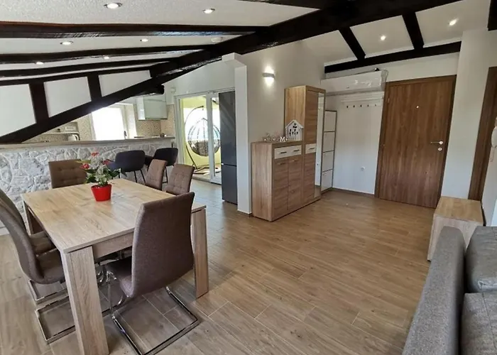 In Bilo With Sea Views, Terrace, Air Conditioning, Wifi 5151-1 *