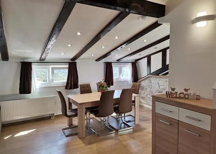 In Bilo With Sea Views, Terrace, Air Conditioning, Wifi 5151-1 * Mitlo